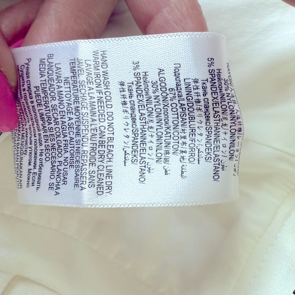 BCBG Max Azria Cut out. Back Sleeveless White Top - Picture 7 of 10
